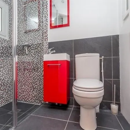 Σπίτι διακοπών House Maison De Ville Avec Jardin Et Garage, Proximite Du Centre Ville, 6 A 8 Pers