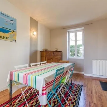 House Maison De Ville Avec Jardin Et Garage, Proximite Du Centre Ville, 6 A 8 Pers Σπίτι διακοπών