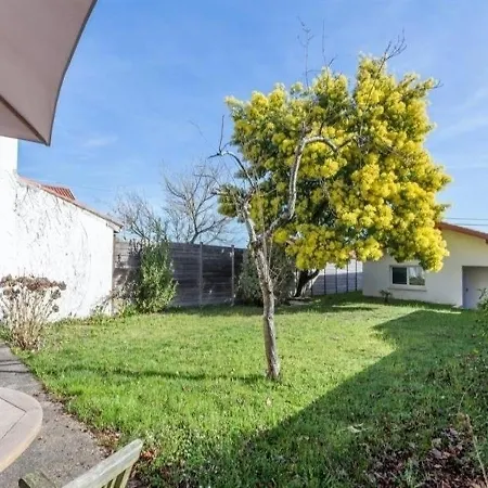 House Maison De Ville Avec Jardin Et Garage, Proximite Du Centre Ville, 6 A 8 Pers * Biarritz
