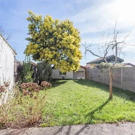 House Maison De Ville Avec Jardin Et Garage, Proximite Du Centre Ville, 6 A 8 Pers Biarritz